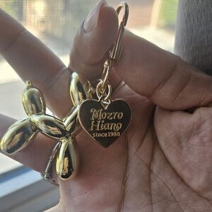 Gold Balloon Dog Keychain